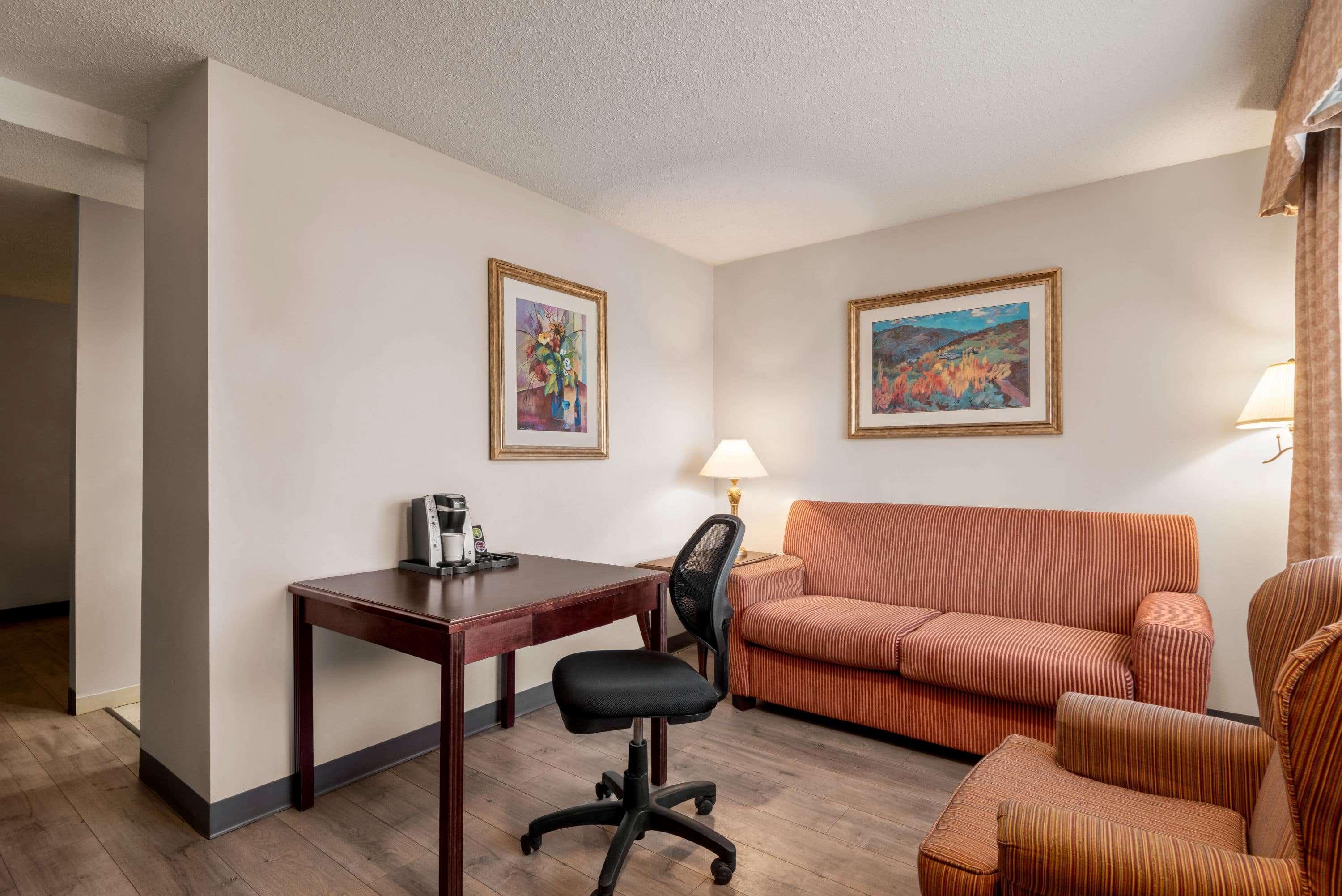 Travelodge By Wyndham Abbotsford Bakerview Zewnętrze zdjęcie
