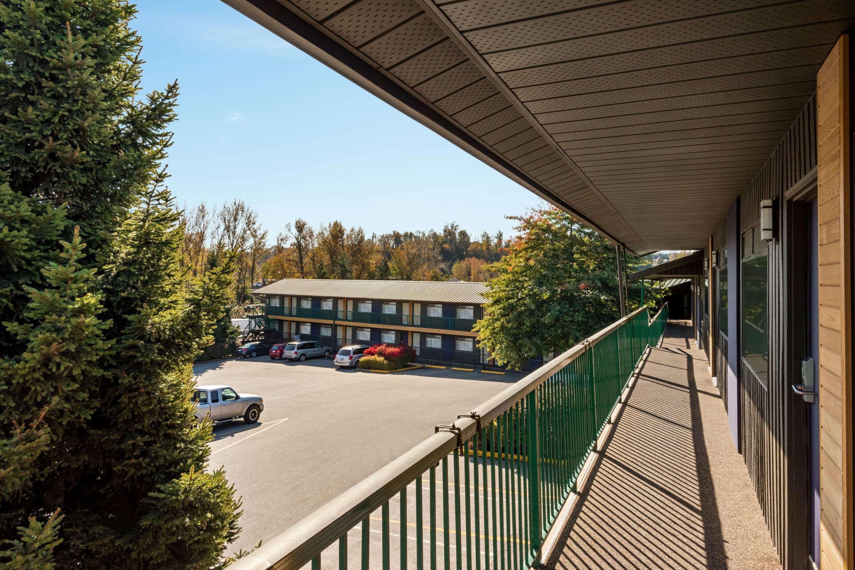 Travelodge By Wyndham Abbotsford Bakerview Zewnętrze zdjęcie