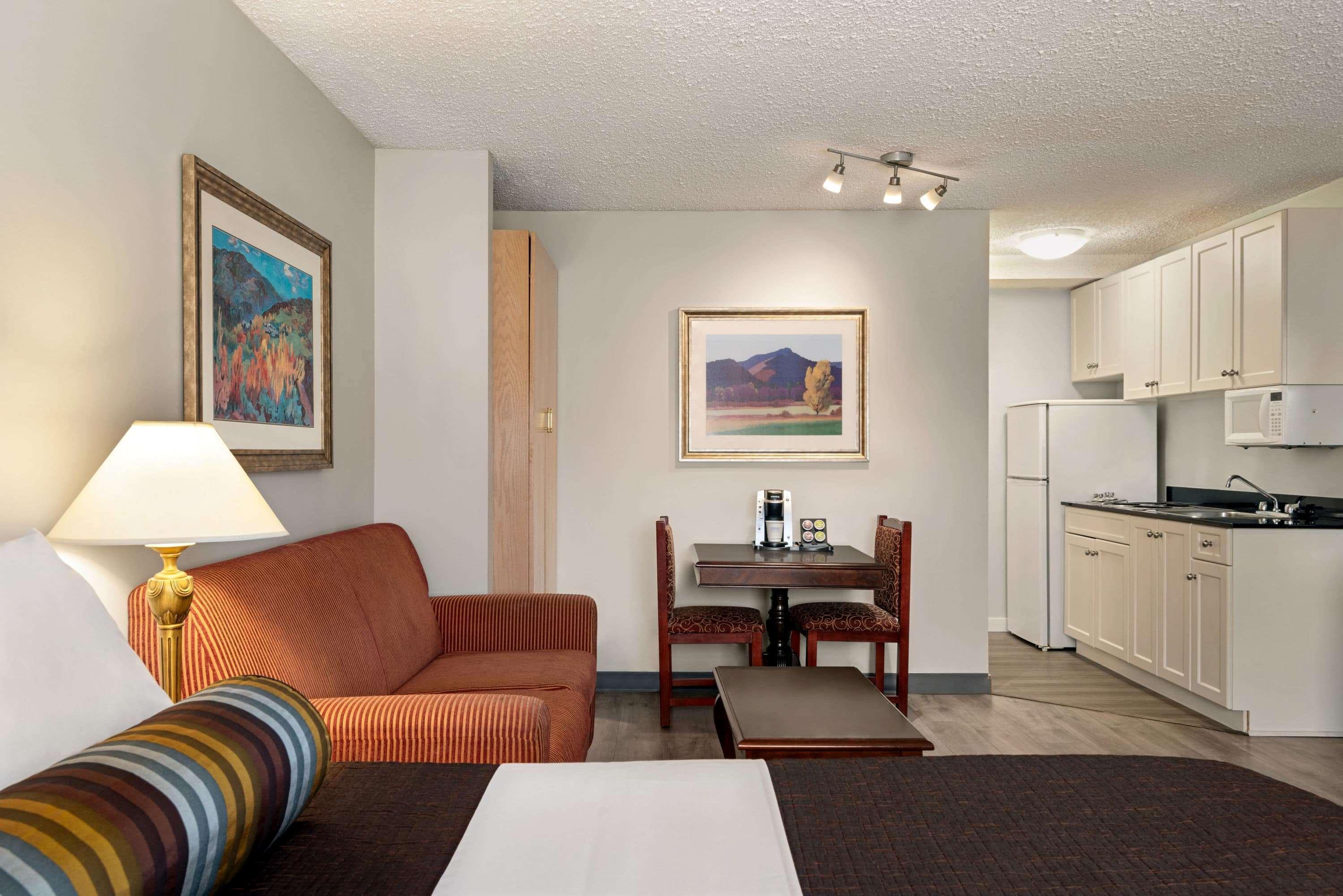 Travelodge By Wyndham Abbotsford Bakerview Zewnętrze zdjęcie