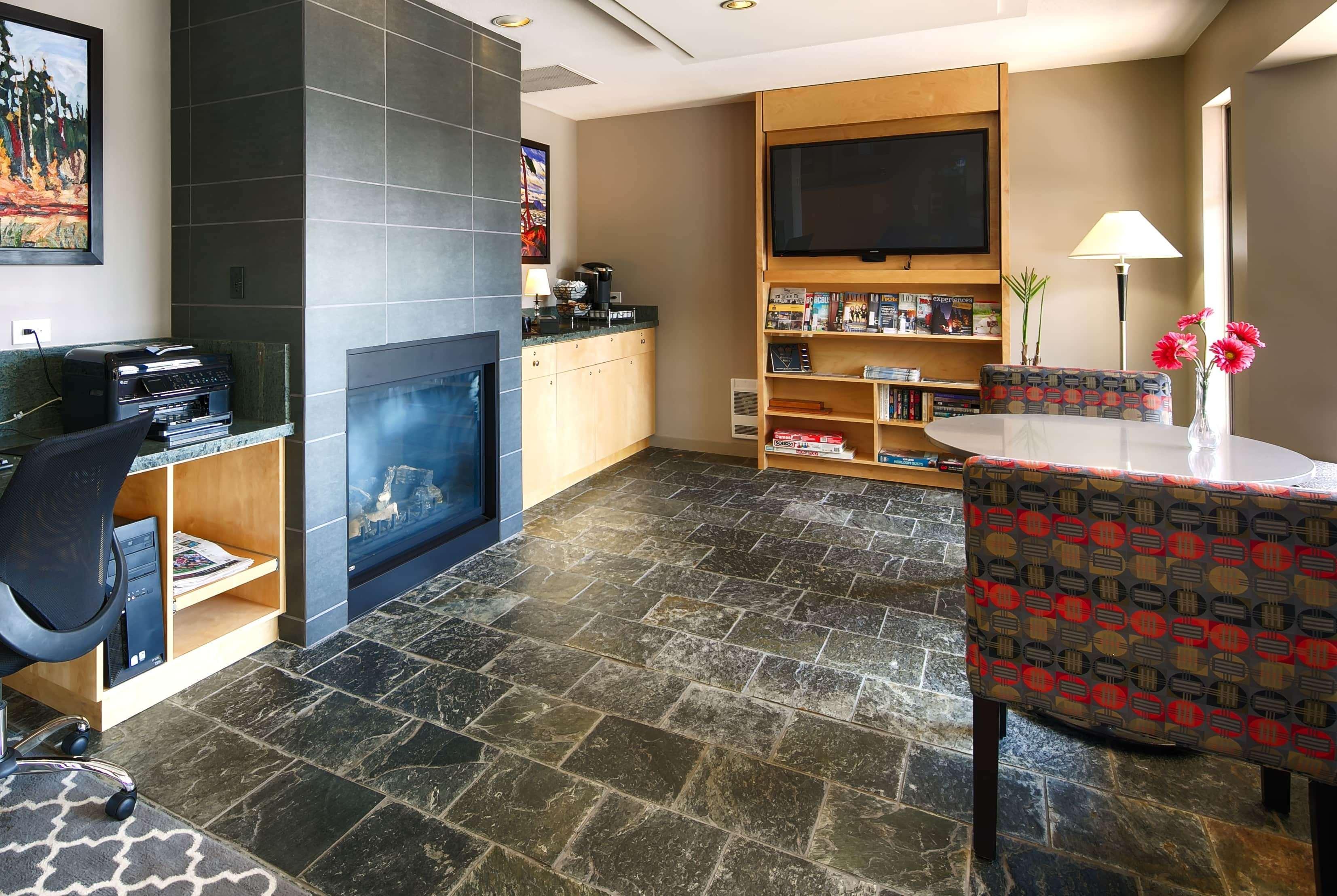 Travelodge By Wyndham Abbotsford Bakerview Zewnętrze zdjęcie